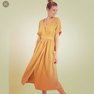 UO urban outfitters linen Gabrielle Wrap dress L